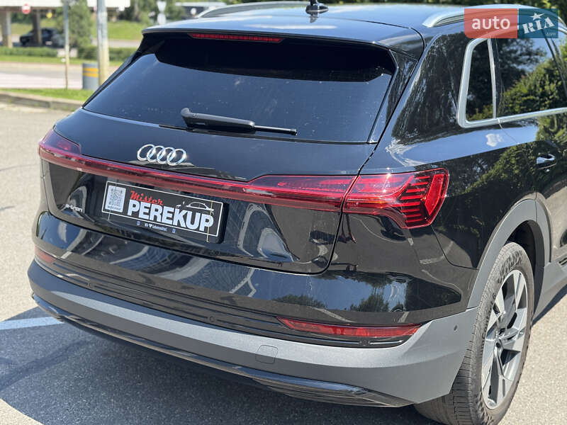 Внедорожник / Кроссовер Audi e-tron 2021 в Киеве