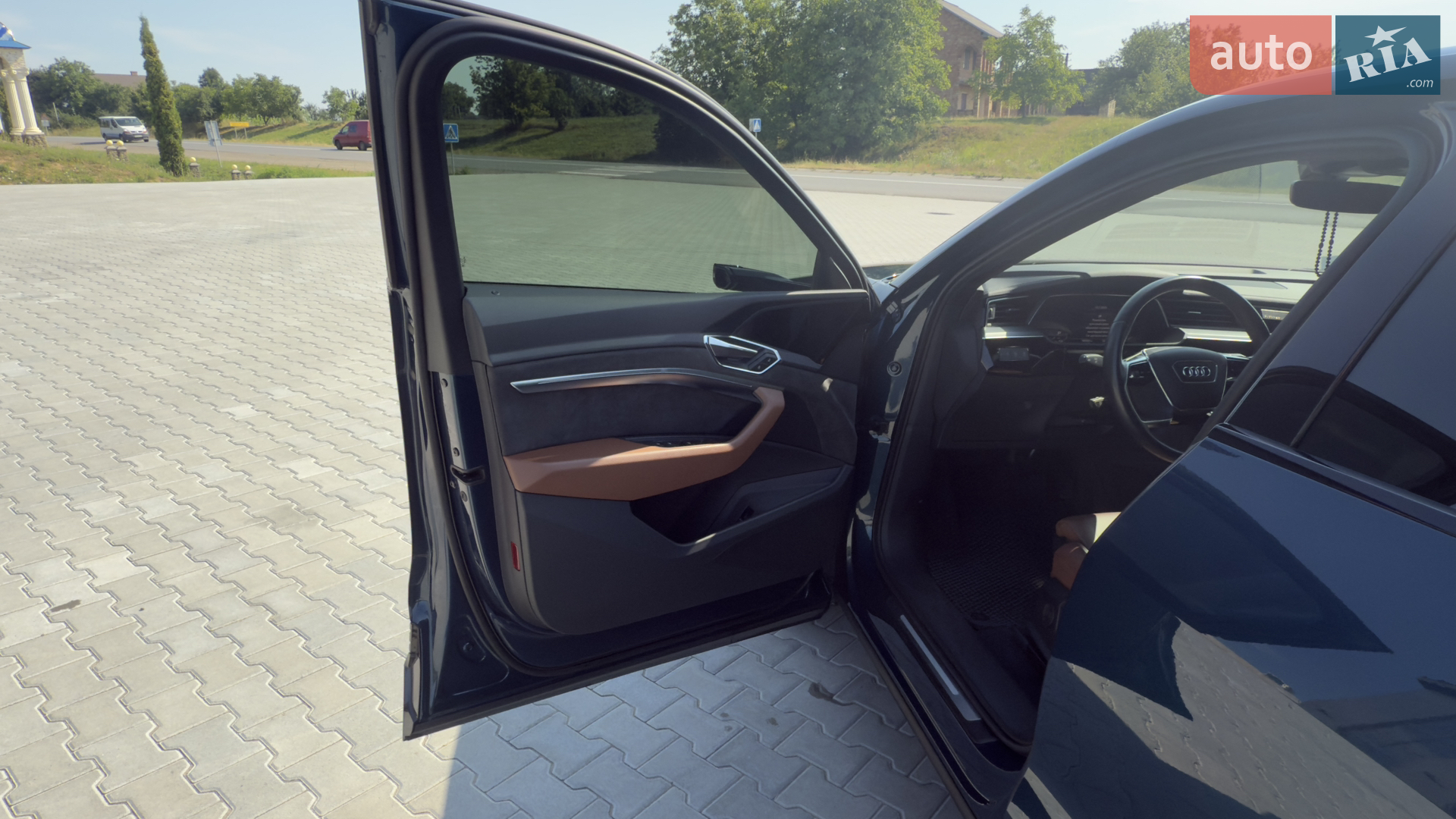 2019 Audi e-tron - мініатюра 21