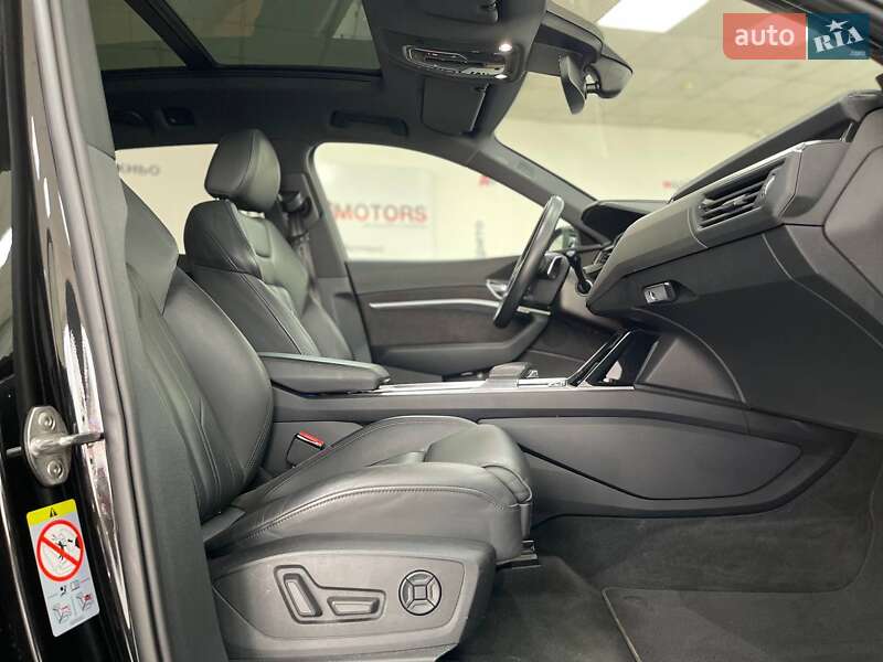 Внедорожник / Кроссовер Audi e-tron 2019 в Киеве