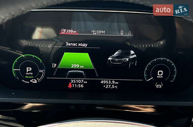 Внедорожник / Кроссовер Audi e-tron 2022 в 