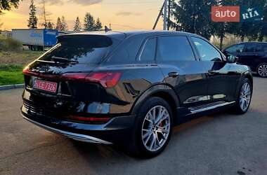Позашляховик / Кросовер Audi e-tron 2019 в 