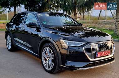 Внедорожник / Кроссовер Audi e-tron 2019 в Коломые