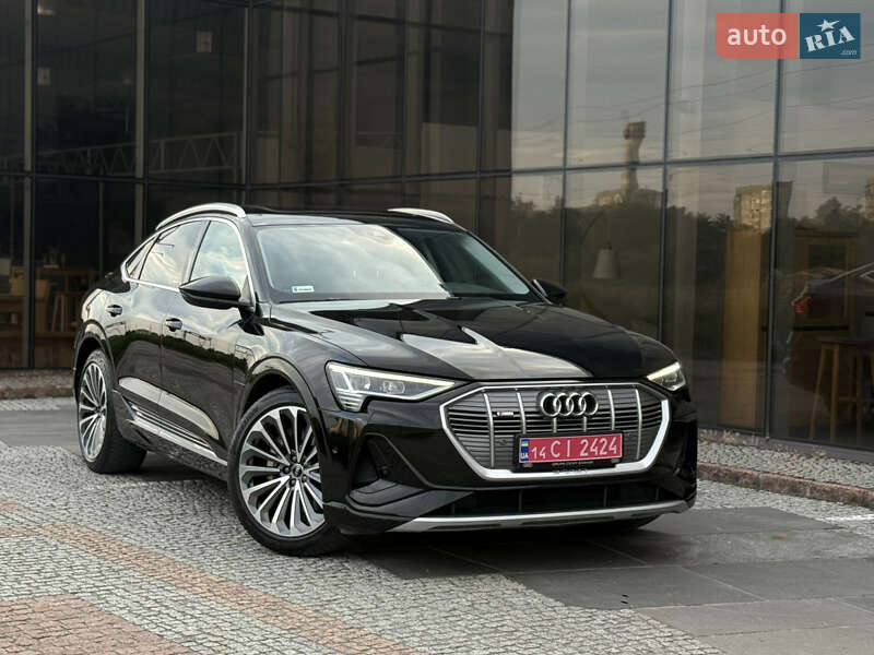 Позашляховик / Кросовер Audi e-tron 2022 в Мукачевому