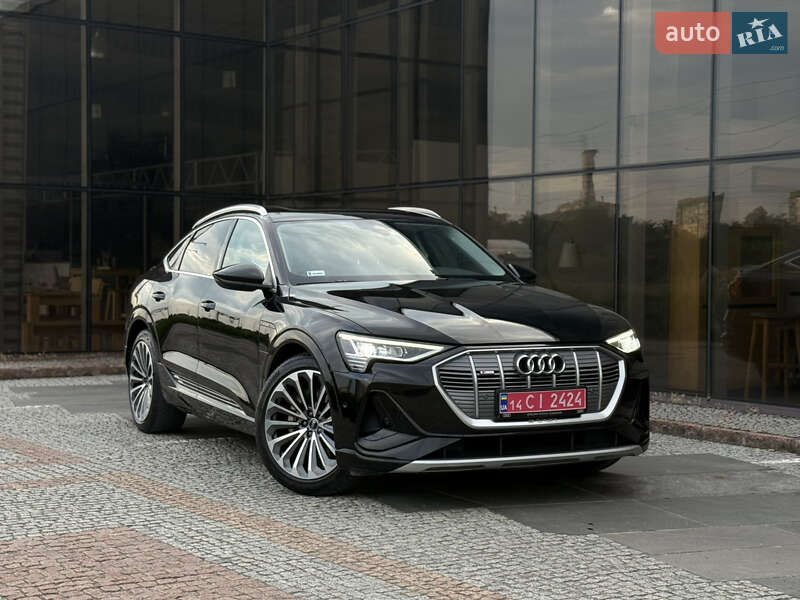 Позашляховик / Кросовер Audi e-tron 2022 в Мукачевому