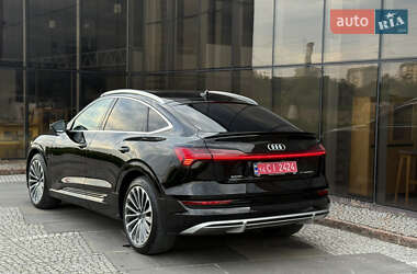 Внедорожник / Кроссовер Audi e-tron 2022 в 