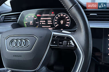 Внедорожник / Кроссовер Audi e-tron 2020 в 