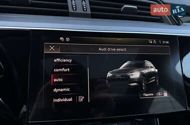 Внедорожник / Кроссовер Audi e-tron 2020 в 