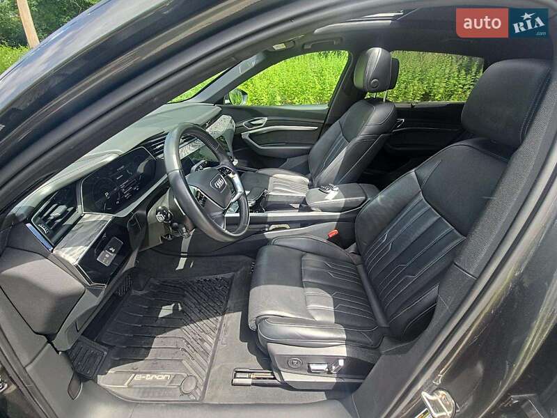 Позашляховик / Кросовер Audi e-tron 2019 в Львові