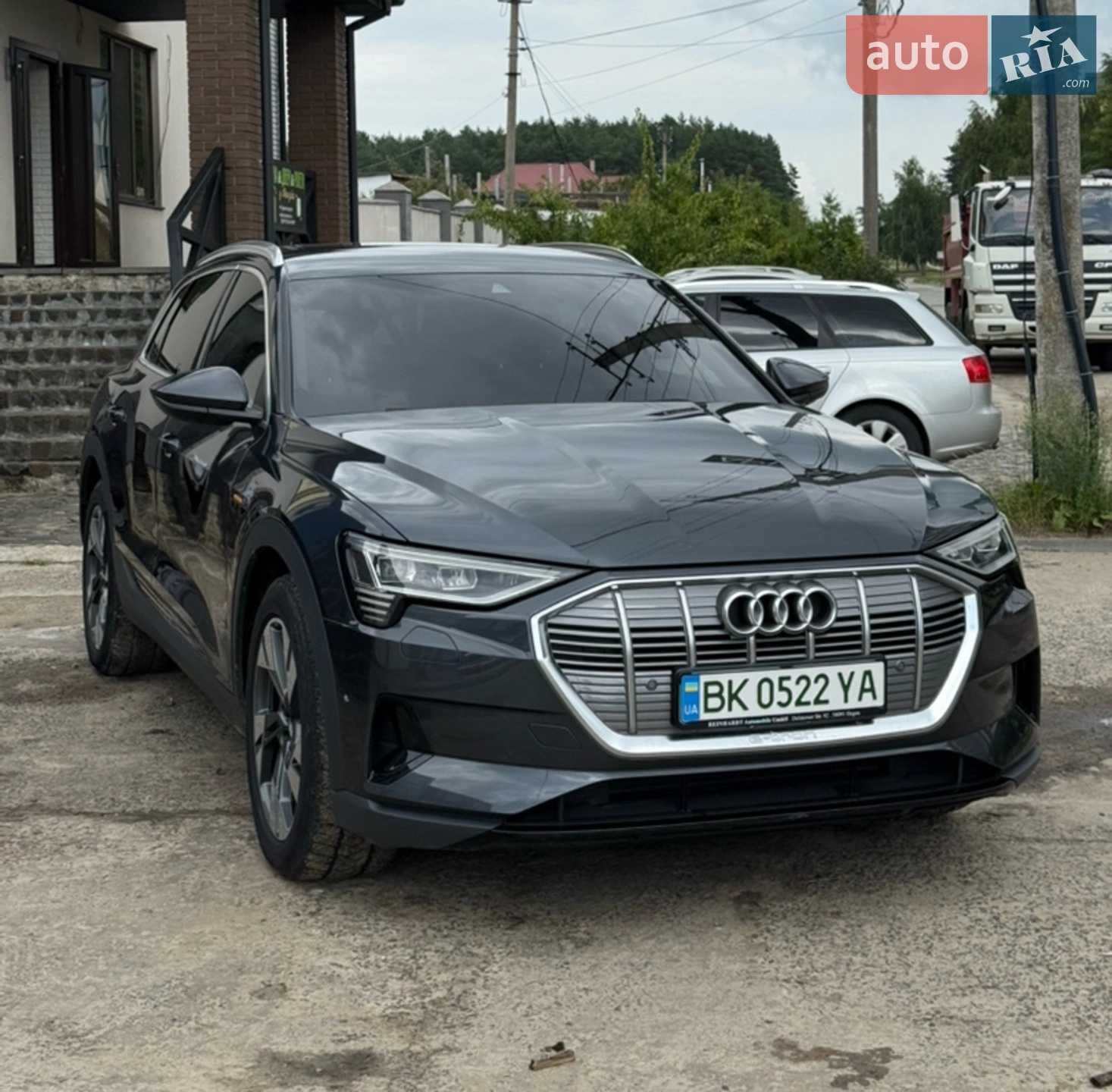 2020 Audi e-tron - мініатюра 2