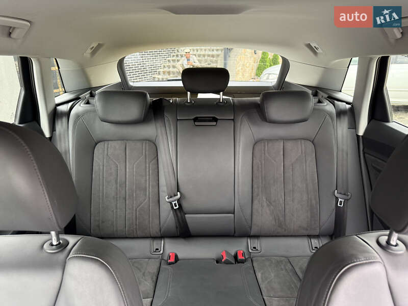 Внедорожник / Кроссовер Audi e-tron 2020 в Вараше фото 11 Внедорожник / Кроссовер Audi e-tron 2020 в Вараше