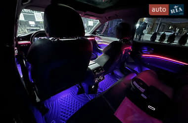 Позашляховик / Кросовер Audi e-tron 2019 в 
