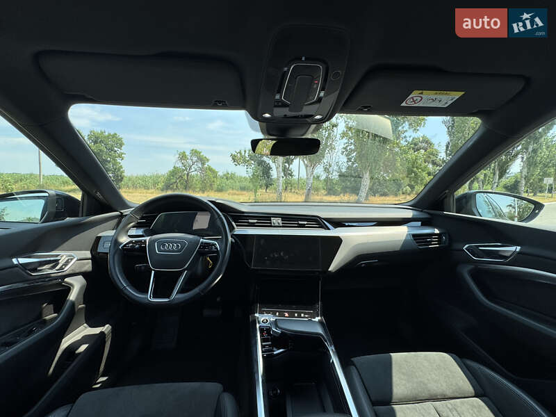 Позашляховик / Кросовер Audi e-tron 2020 в Ізмаїлі