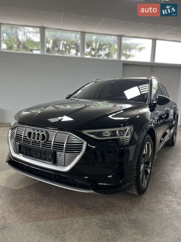 Позашляховик / Кросовер Audi e-tron 2019 в Тернополі