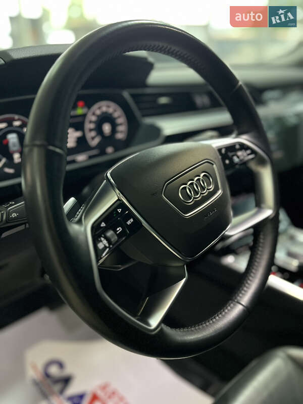 Позашляховик / Кросовер Audi e-tron 2019 в Тернополі