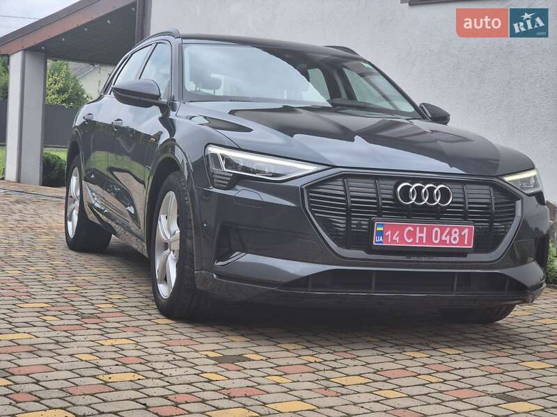Позашляховик / Кросовер Audi e-tron 2020 в Стрию