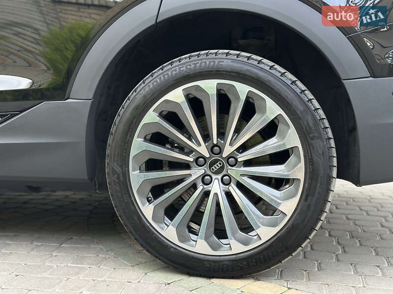 Внедорожник / Кроссовер Audi e-tron 2022 в Тернополе