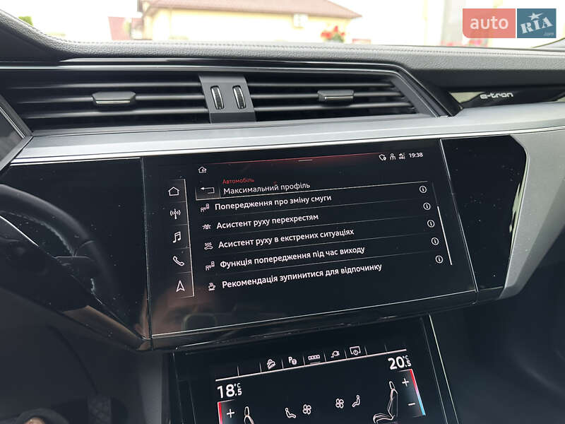 Внедорожник / Кроссовер Audi e-tron 2022 в Тернополе