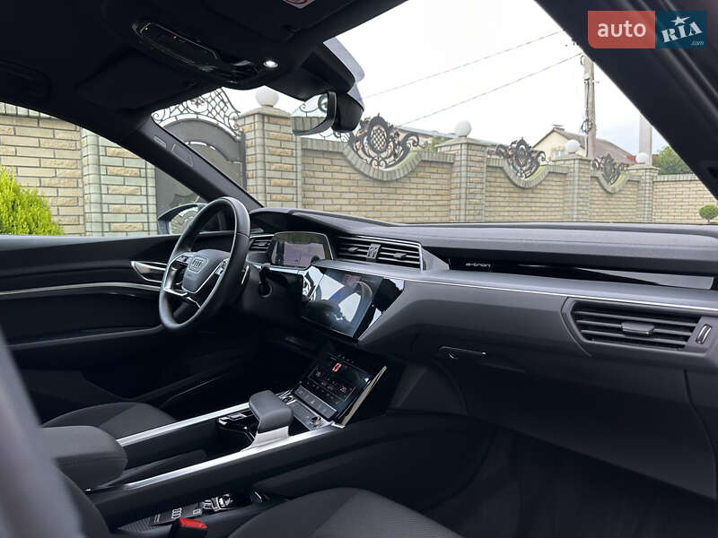 Внедорожник / Кроссовер Audi e-tron 2022 в Тернополе