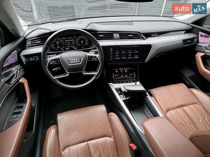 Внедорожник / Кроссовер Audi e-tron 2019 в Мукачево