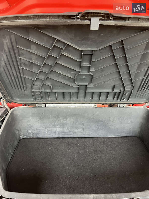 Внедорожник / Кроссовер Audi e-tron 2018 в Киеве фото 60 Внедорожник / Кроссовер Audi e-tron 2018 в Киеве