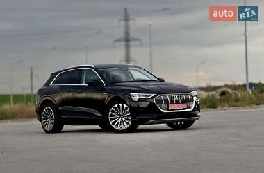 Внедорожник / Кроссовер Audi e-tron 2019 в 