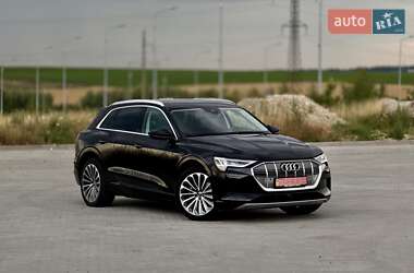Внедорожник / Кроссовер Audi e-tron 2019 в 