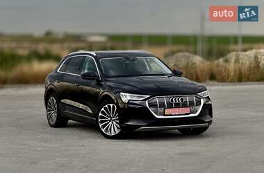Внедорожник / Кроссовер Audi e-tron 2019 в 