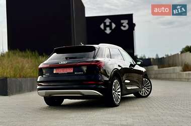 Внедорожник / Кроссовер Audi e-tron 2019 в 