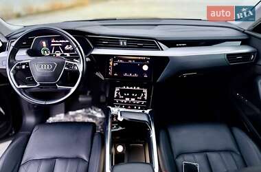 Внедорожник / Кроссовер Audi e-tron 2019 в 