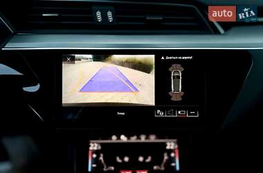 Внедорожник / Кроссовер Audi e-tron 2019 в 