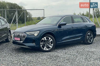 Внедорожник / Кроссовер Audi e-tron 2021 в 