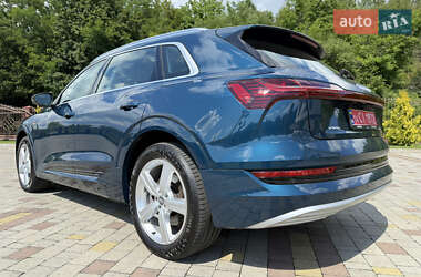 Внедорожник / Кроссовер Audi e-tron 2019 в 