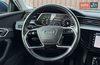 Внедорожник / Кроссовер Audi e-tron 2020 в 