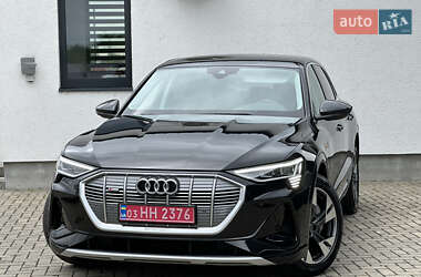 Внедорожник / Кроссовер Audi e-tron 2023 в 