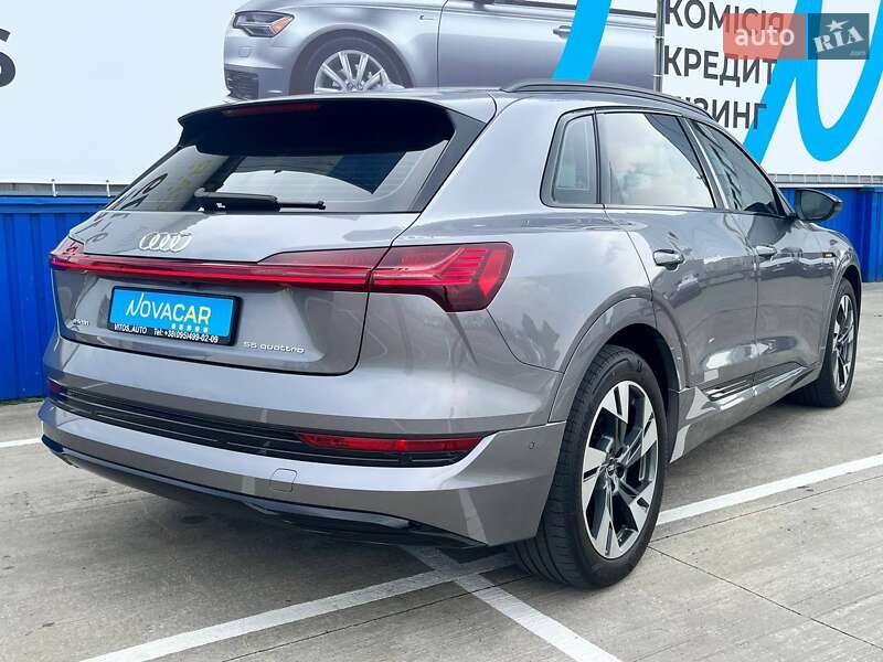 Внедорожник / Кроссовер Audi e-tron 2021 в Киеве