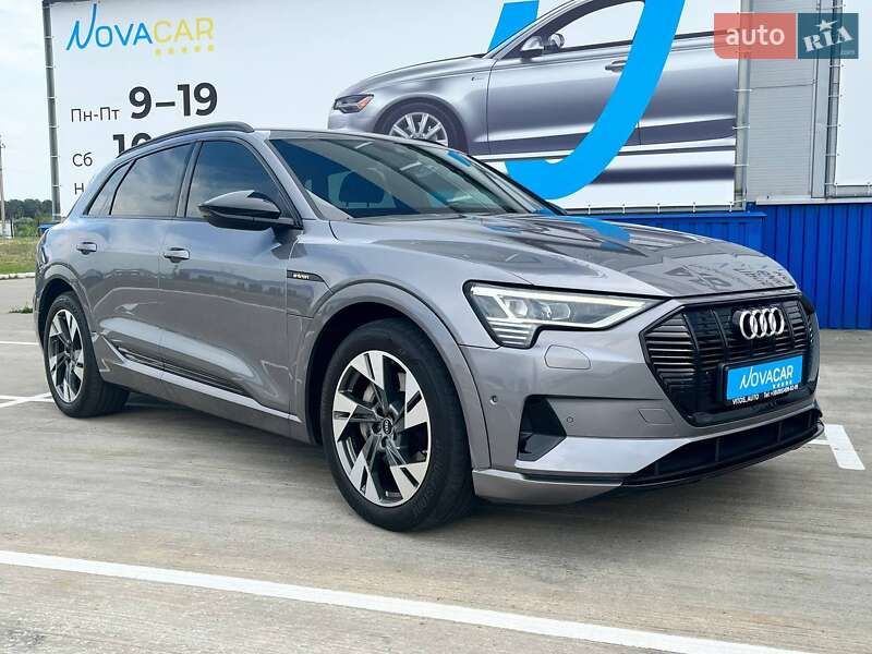 Внедорожник / Кроссовер Audi e-tron 2021 в Киеве