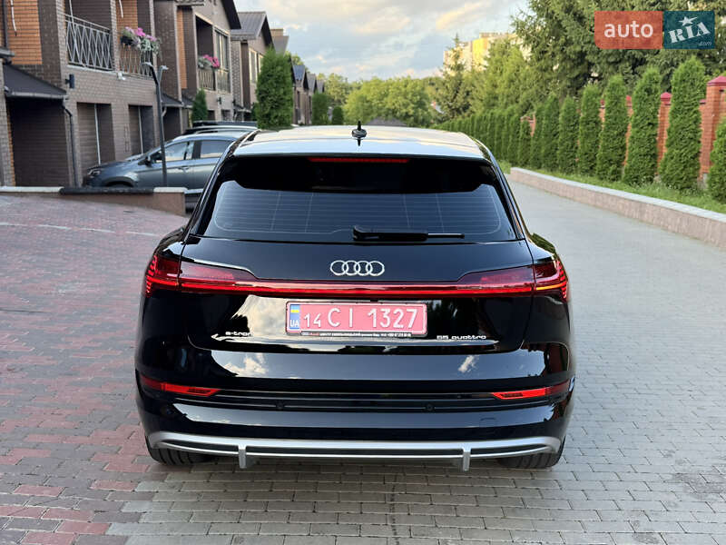 Позашляховик / Кросовер Audi e-tron 2023 в Хмельницькому
