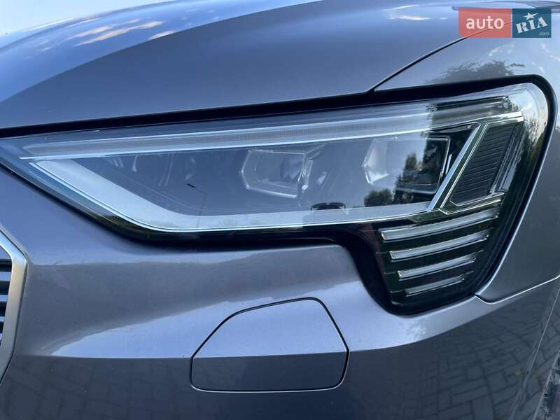 Внедорожник / Кроссовер Audi e-tron 2019 в Львове