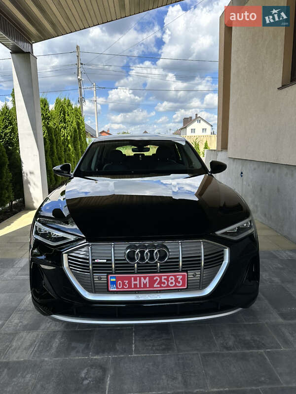 Внедорожник / Кроссовер Audi e-tron 2023 в Киеве