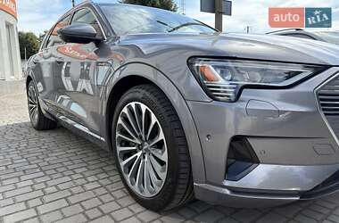 Внедорожник / Кроссовер Audi e-tron 2019 в 