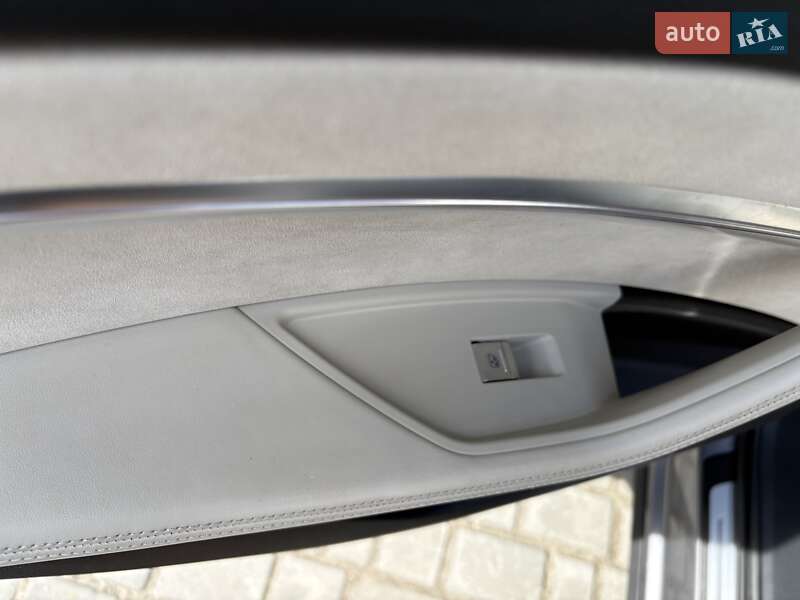 Позашляховик / Кросовер Audi e-tron 2019 в Дрогобичі