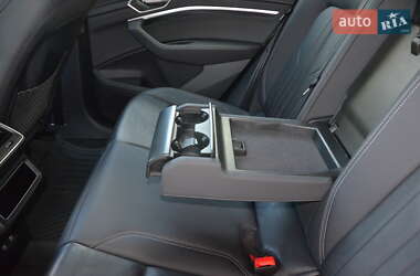 Внедорожник / Кроссовер Audi e-tron 2020 в 