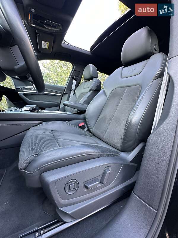 Позашляховик / Кросовер Audi e-tron 2020 в Білогородці