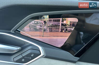 Внедорожник / Кроссовер Audi e-tron 2019 в 