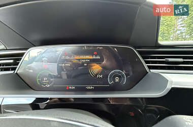 Внедорожник / Кроссовер Audi e-tron 2020 в 