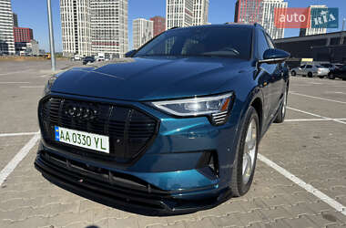 Внедорожник / Кроссовер Audi e-tron 2019 в 