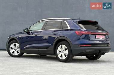 Внедорожник / Кроссовер Audi e-tron 2020 в 