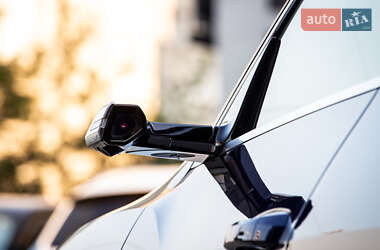 Внедорожник / Кроссовер Audi e-tron 2020 в 