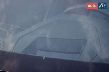 Внедорожник / Кроссовер Audi e-tron 2020 в 