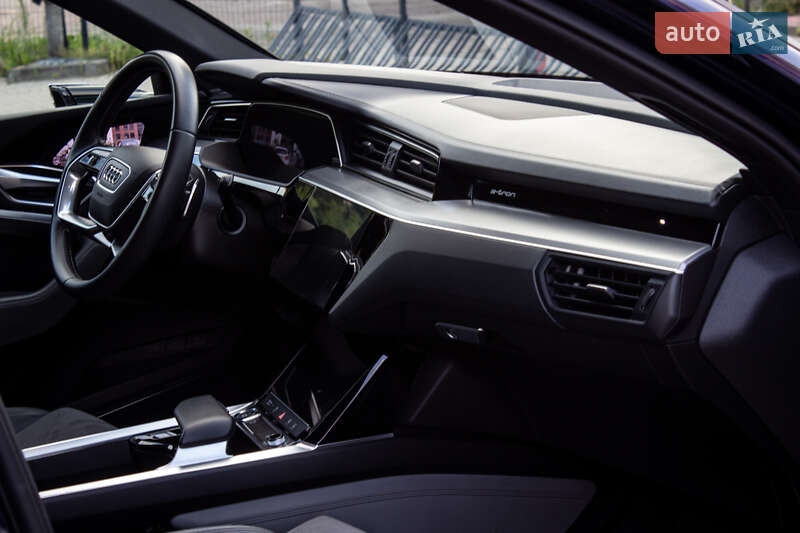 Внедорожник / Кроссовер Audi e-tron 2020 в Львове